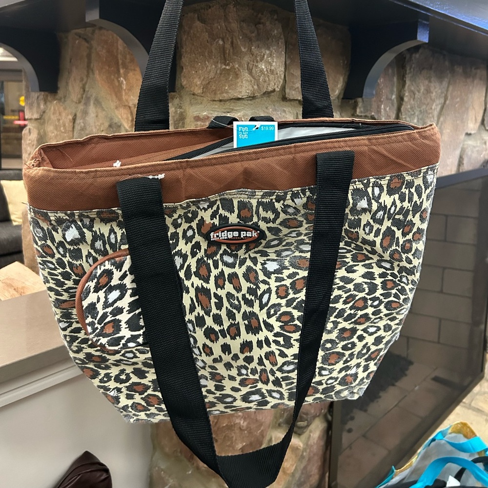 Tote fridge pak-perfect for yourbeach tote to keep things cool! Or ball game etc